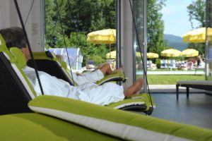 Floating swing Schoenblick Wellness Velden