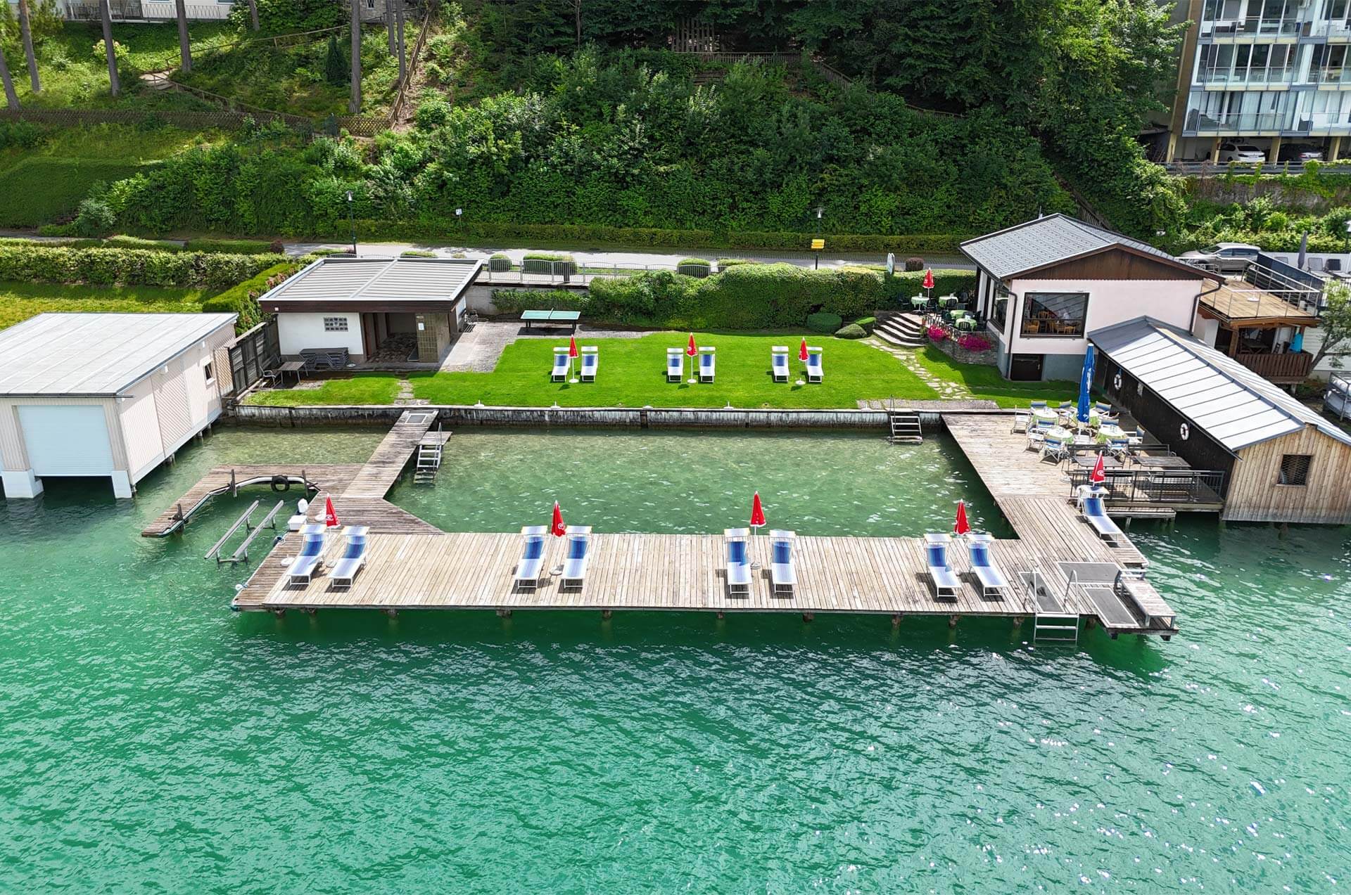 Seezugang_Badestrand_Dei_Hotel_Schoenblick_Woerthersee
